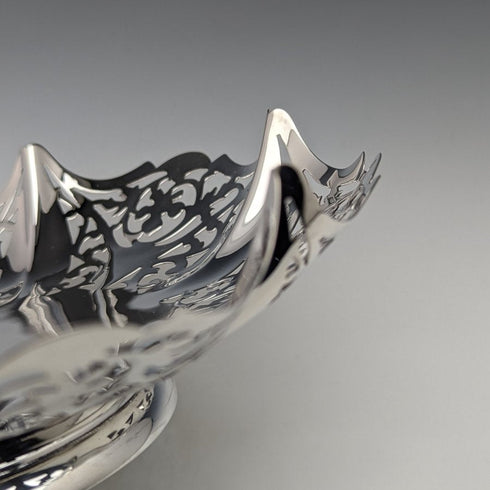 1936 年英國老式純銀(925 銀)帶柄鏤空碗 196 克 Viners