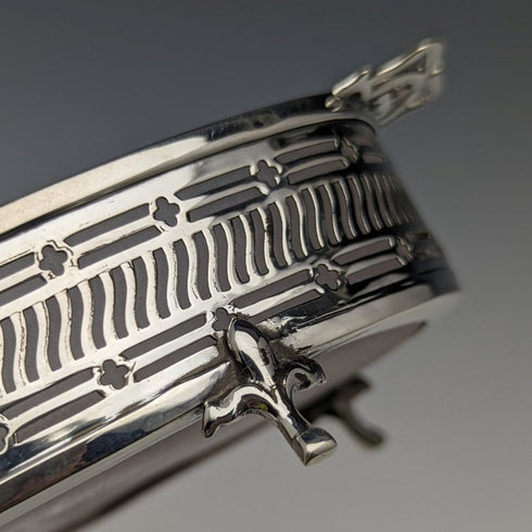 1926年 英国ヴィンテージ 純銀&グラスインナー バターディッシュ 163g Walker & Hall