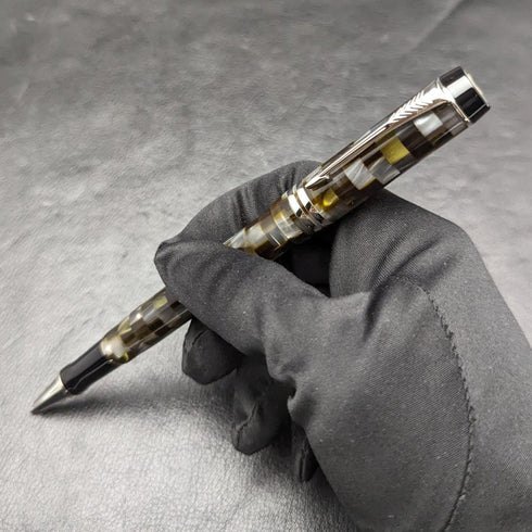 Bolígrafo roller Parker Duofold, fabricado en el Reino Unido, diseño de cuadros verdes, en estuche.