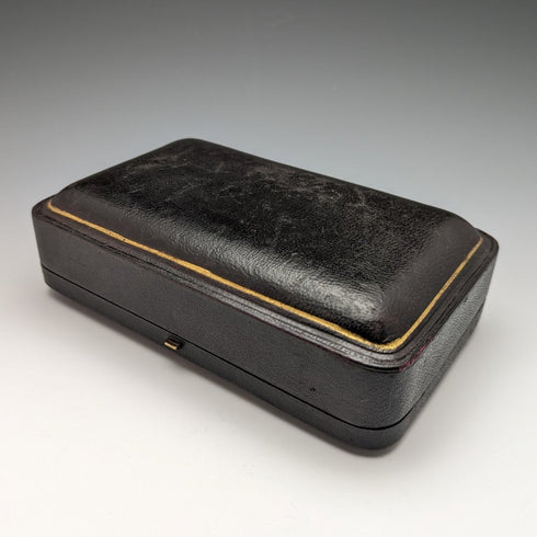 1887 年左右英國古董純銀 Crue(調味容器)套裝盒裝