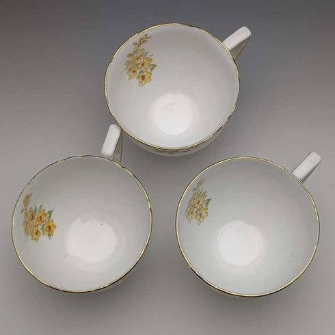 1940 British Gladstone teacup trio 3 sets