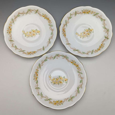 1940 British Gladstone teacup trio 3 sets