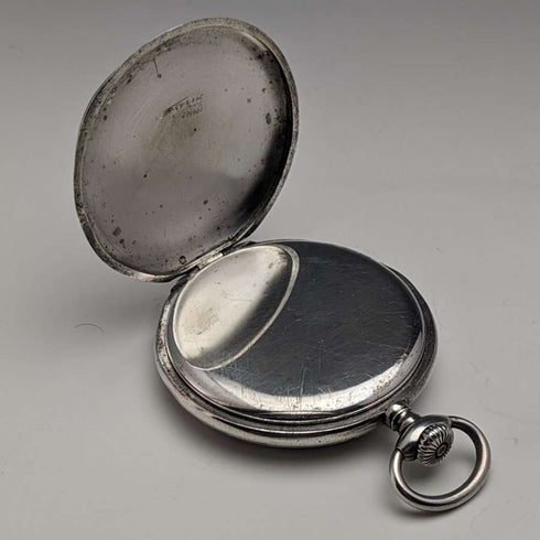 Reloj de bolsillo antiguo Ulysse Nardin, caja de plata con grabado de soldado, en buen estado de funcionamiento