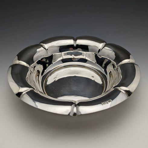 1901年 英国アンティーク 純銀製 フラワー型ボウル 319g 直径23cm Henry Atkins