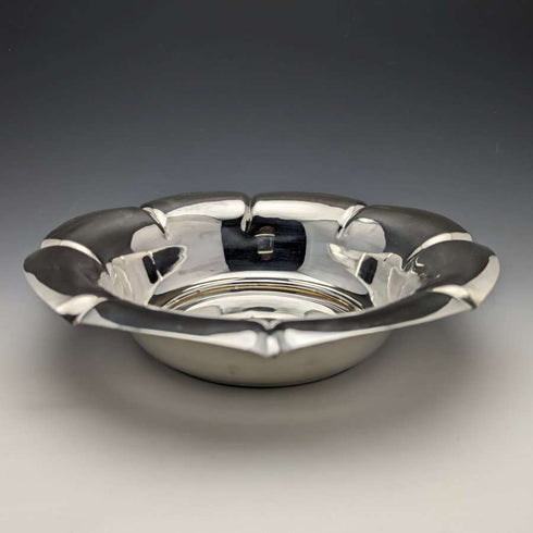 1901 British Antique Sterling Silver Flower Bowl 319g Diameter 23cm Henry Atkins