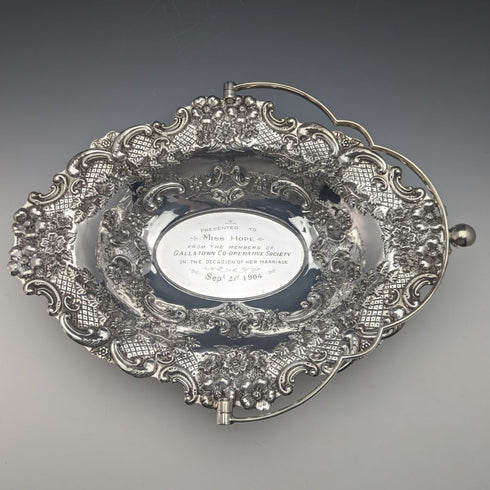 British Antique Silver Plate Large Basket Flower Engraving Operating Handle 548g