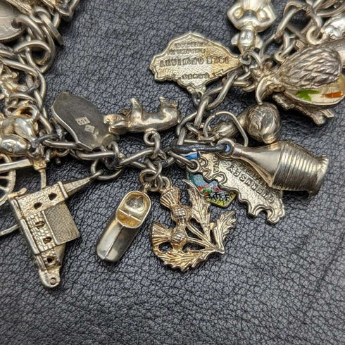 Pulsera de dijes de plata esterlina vintage británica, 69 g