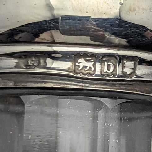 1927 年英國復古長方形玻璃瓶純銀蓋 110 克