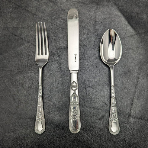 大約 1890 年英國古董鍍銀 Crisling 餐具套裝