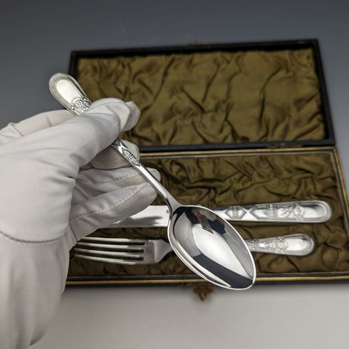 大約 1890 年英國古董鍍銀 Crisling 餐具套裝