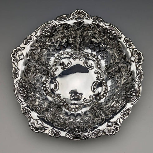 1897 British Antique Pure Silver Bonbon Dish Diameter 15cm William Neale
