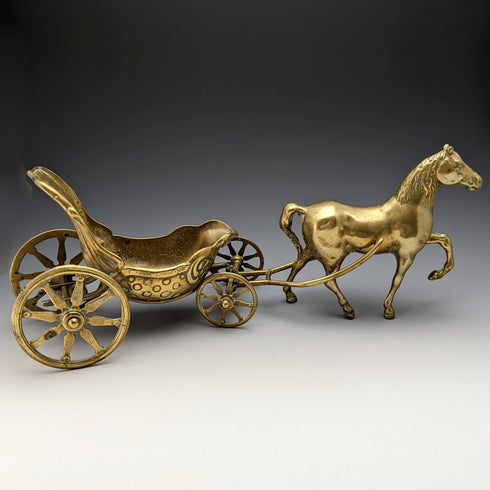 British vintage brass horse and carriage object 1075g