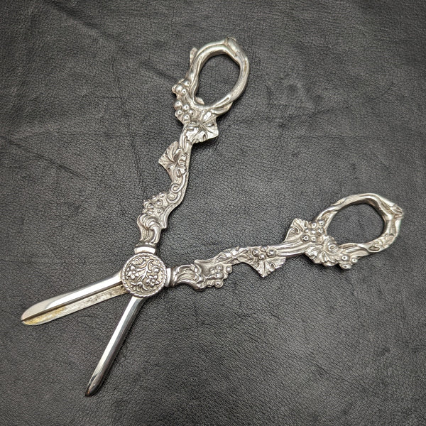 British Vintage Silver Plate Grape Scissor Grape Engraving 100g
