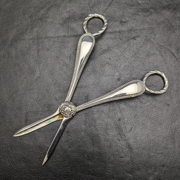British Vintage Silver Plated Grape Scissors 78g