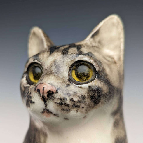 British Winstan Ray Kensington Cat Pheasant Pottery Figurine (Size 4)