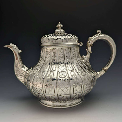1870年代 英国アンティーク シルバープレート製ティーポット 741g Martin Hall