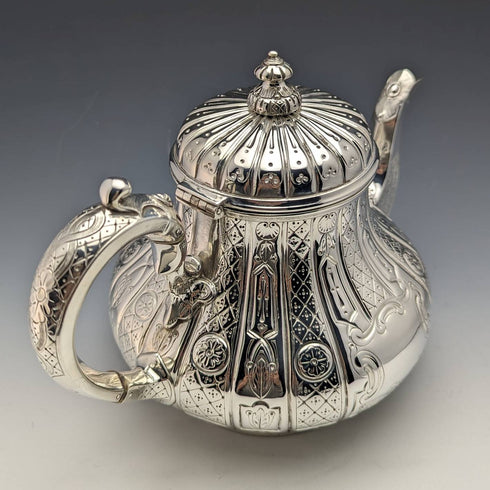 1870年代 英国アンティーク シルバープレート製ティーポット 741g Martin Hall