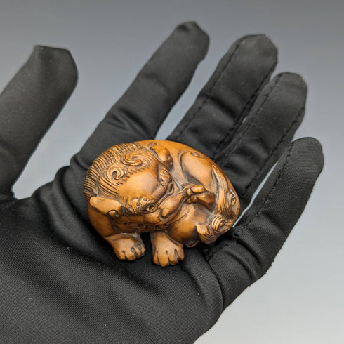 Japanese vintage lion wooden netsuke
