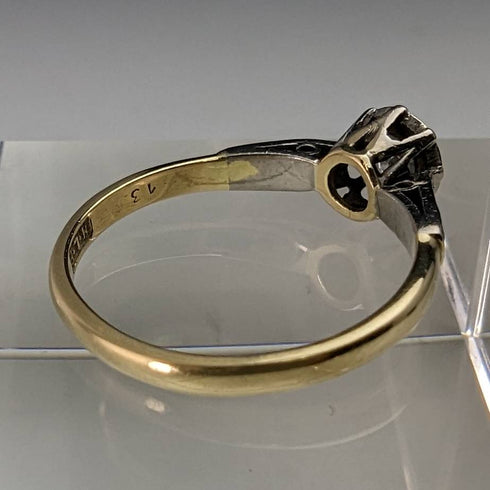 英国ヴィンテージアクセサリー 18金製リング 0.25ctダイヤモンド H L Brown