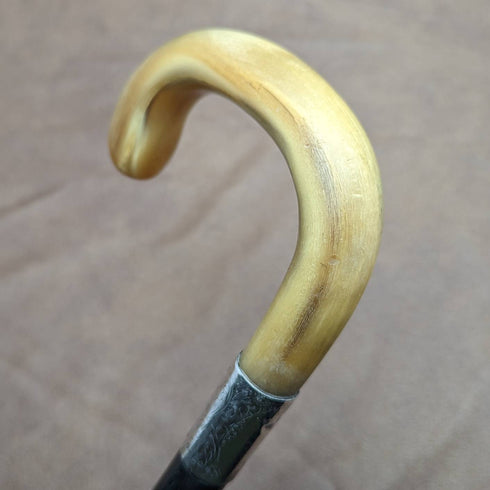 1919 British Antique Gentleman's Walking Stick with Curved Horn Handle 91cm