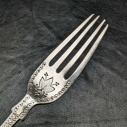 Around 1870 British Antique Sterling Silver Crisling Cutlery Set in Box MAPPIN BROTHERS