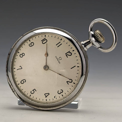 Reloj de bolsillo Omega antiguo, circa 1905, caja con baño de plata, en buen estado de funcionamiento