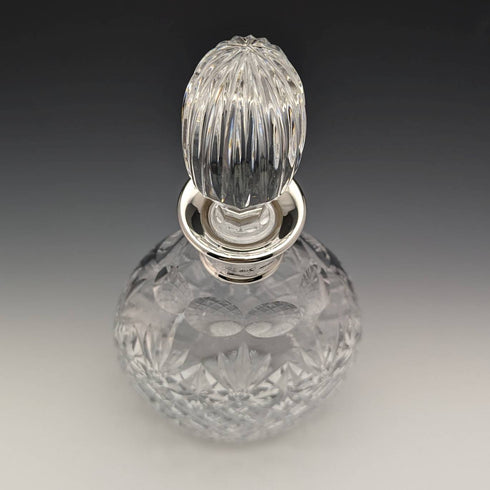 1977年 英国ヴィンテージ カットガラス オーバル型デキャンタ 純銀装飾 1750g