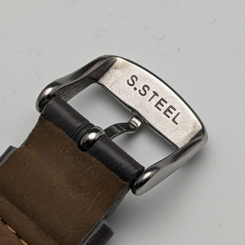 英國復古 Garrard 機械腕錶金屬錶殼做工不錯