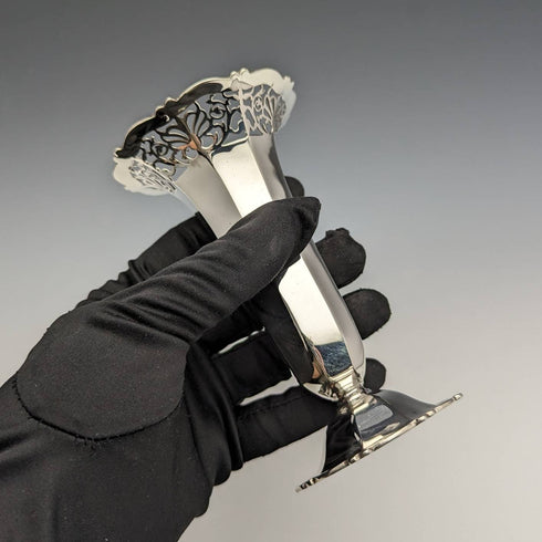 1903年 英国アンティーク 純銀製 花瓶 一輪挿し 81g Goldsmiths & Silversmiths