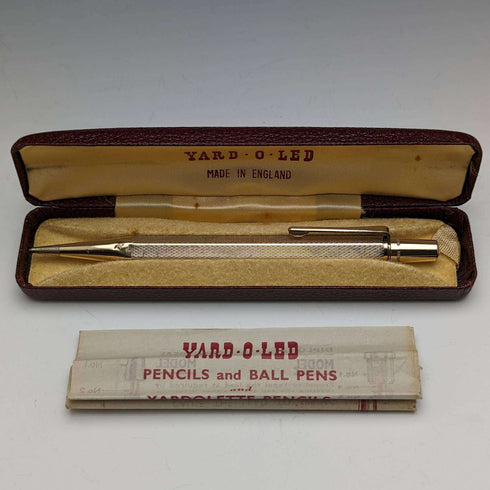 British Vintage Yard O 紅色滾金六角形自動鉛筆盒裝