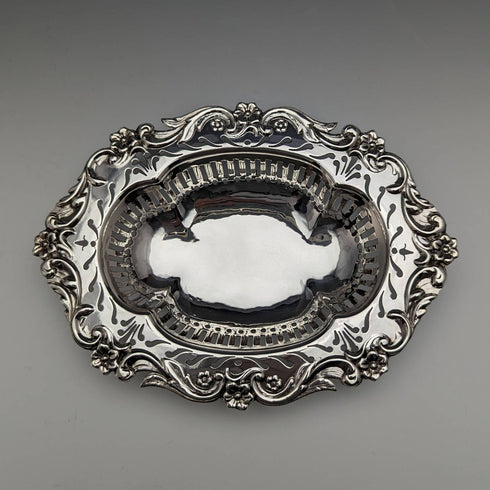 1903 British Antique Sterling Silver Bonbon Dish 80g William Hutton