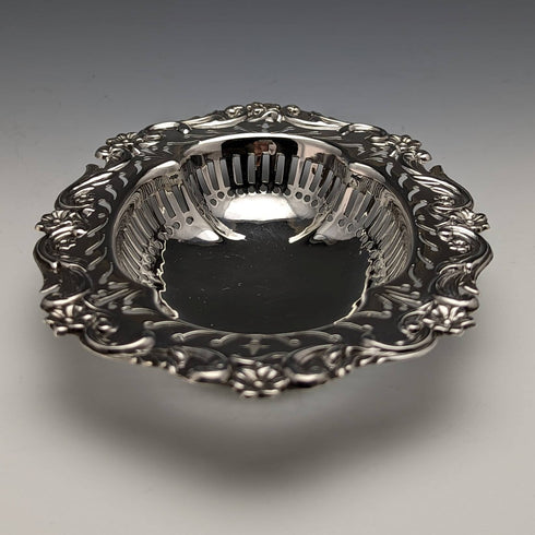 1903 British Antique Sterling Silver Bonbon Dish 80g William Hutton