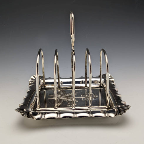 英国アンティーク シルバープレート製 花彫刻 トーストラック