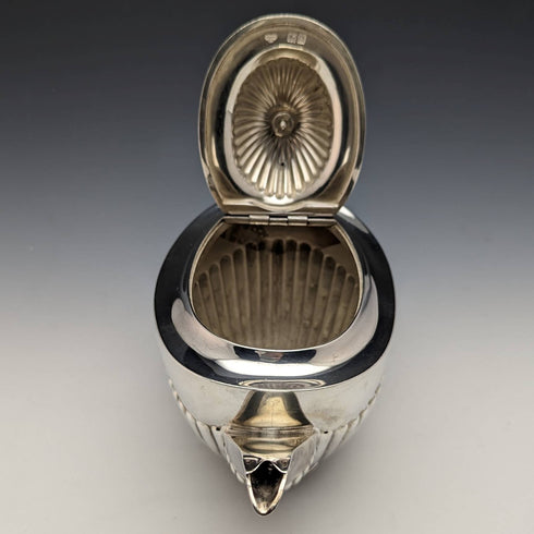 1902年 英国アンティーク 純銀(925シルバー) ティーポット 508g Goldsmiths&Silversmiths