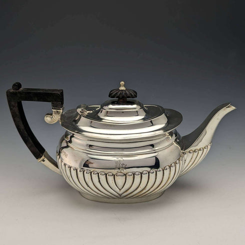 Tetera de plata de ley (925) antigua inglesa de 1906, 394 g, Barker Brothers