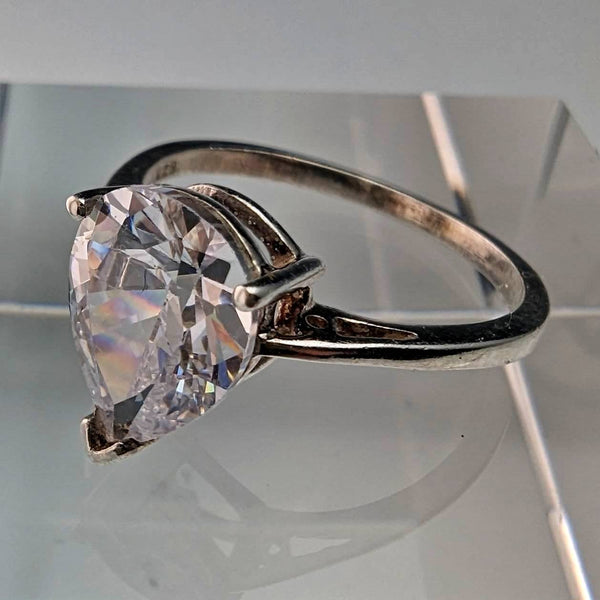 Vintage Jewelery drop zirconia sterling silver ring