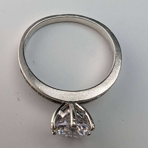Vintage Jewelry Zirconia Sterling Silver Ring