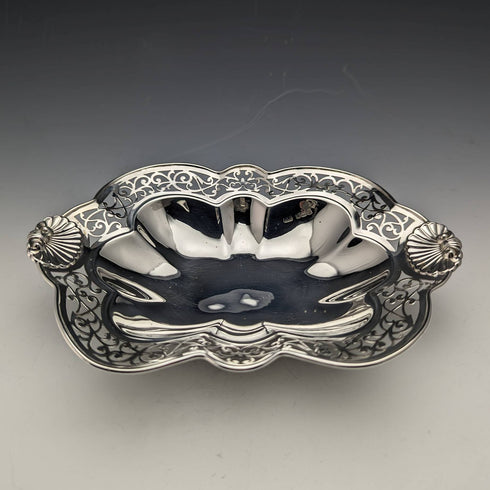 1902 British Antique Sterling Silver Dish 141g Harrison Brothers