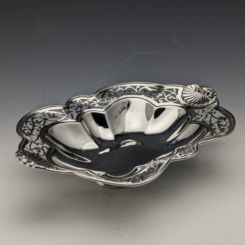 1902 British Antique Sterling Silver Dish 141g Harrison Brothers