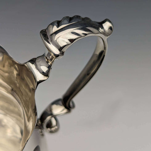 1905 British antique sterling silver cream jug 160g