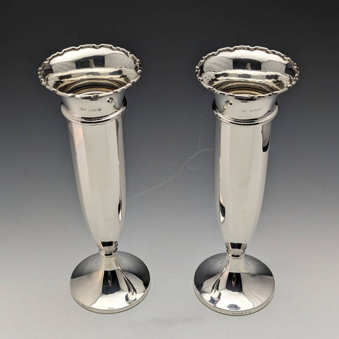 1928 British vintage sterling silver vase pair 473g in case Adie Brothers
