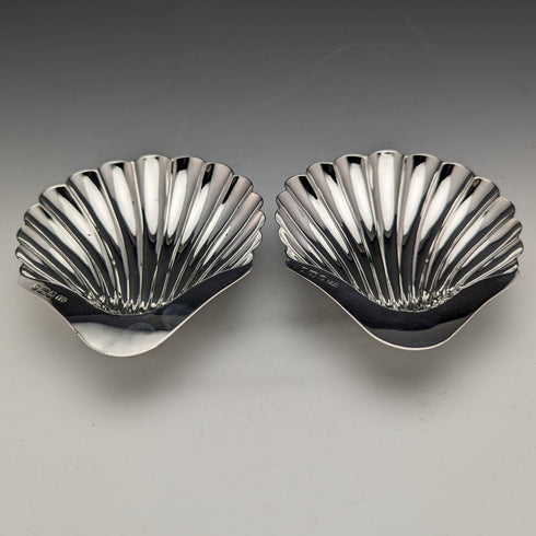 1891 British Antique Sterling Silver Shell Dish Pair 124g Atkin Brothers