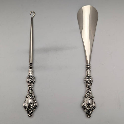 1913 British Antique Pure Silver Handle Shoehorn Button Hook Set ES Barnsley