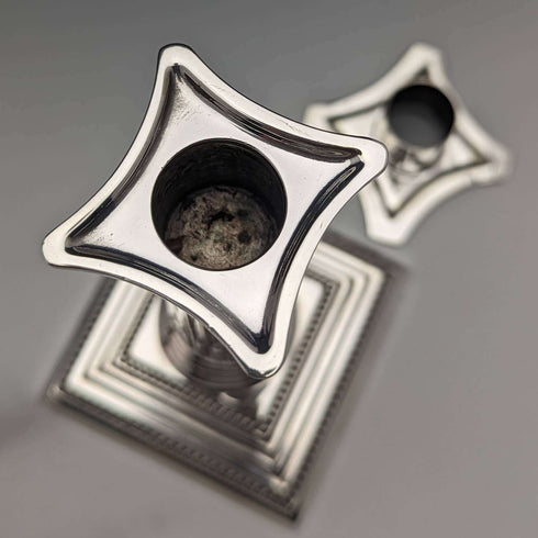 英国アンティーク シルバープレート製 キャンドルスタンド 燭台ペア Goldsmiths and Silversmiths