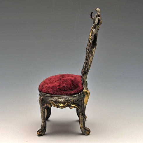 1940年代 真鍮製 椅子型 懐中時計ホルダー ダークレッドシート