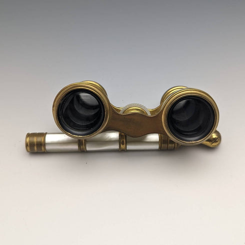 Opera glasses with French vintage white mother of pearl decoration handle IRIS PARIS