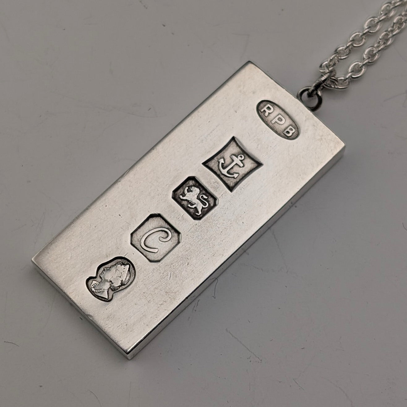 1977年 英国 アンティーク 純銀 インゴットペンダント silver 1977年 英国 純銀製 ジュビリーインゴットペンダント＆純銀製